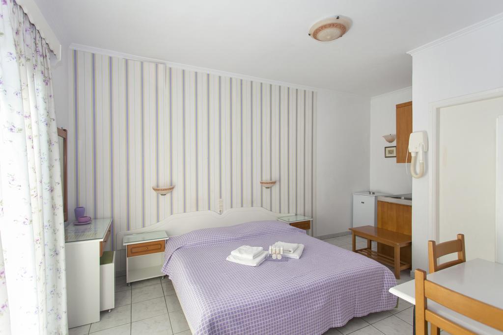 Ionio Gastronomy Suites Аммудия Номер фото