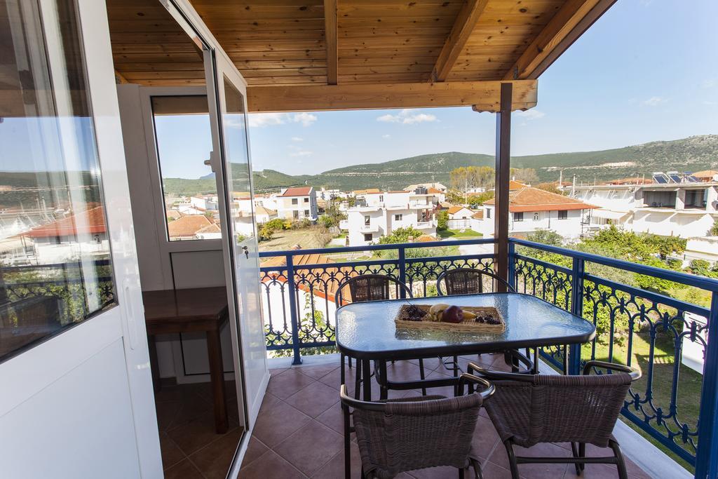 Ionio Gastronomy Suites Аммудия Экстерьер фото