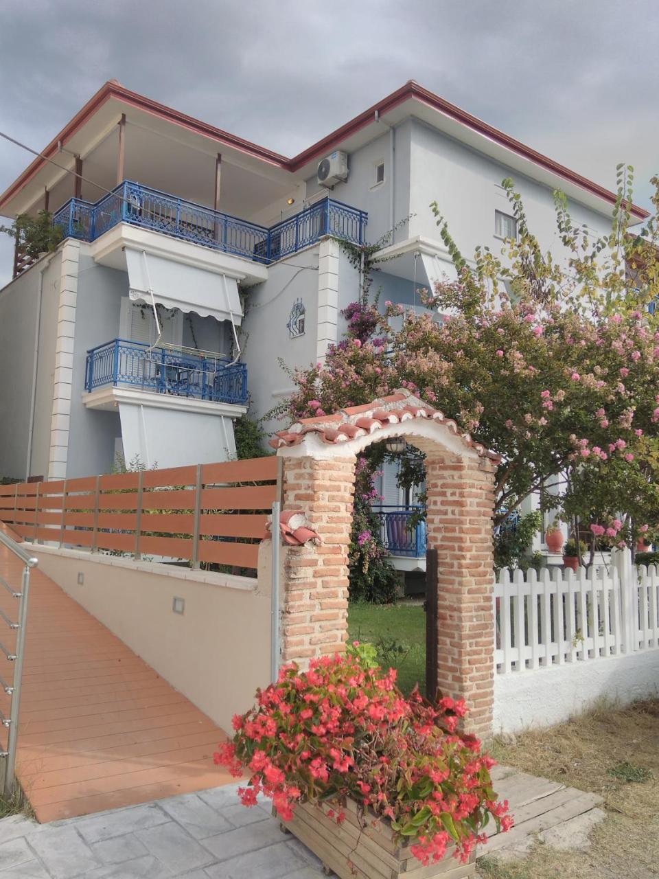 Ionio Gastronomy Suites Аммудия Экстерьер фото